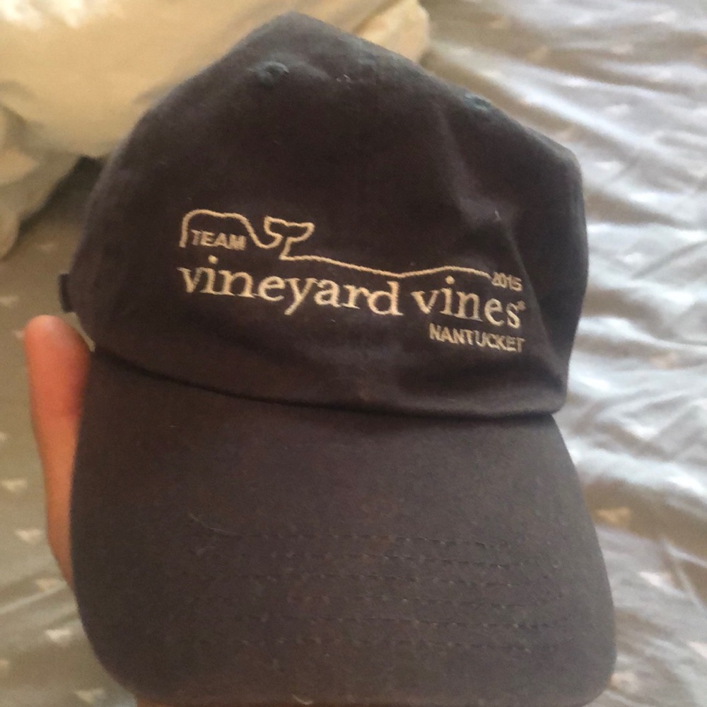 Vineyard vines hat